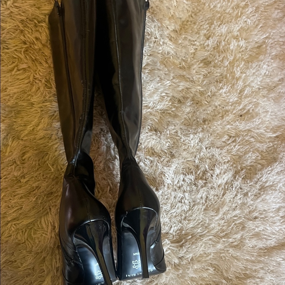 Gianni Bini Sleek Black leather heeled dress to the Knee Boots - Picture 7 of 7